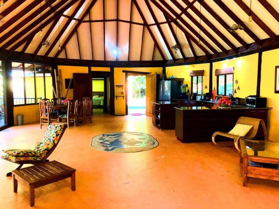 Villa Del Idaan Bocas Town Exterior photo